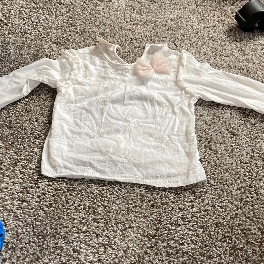 Baby girls Zara white long sleeve shirt with bow and butterfly detail size 9-12m